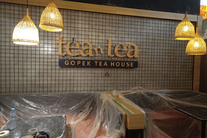 dekorasi dan visual branding